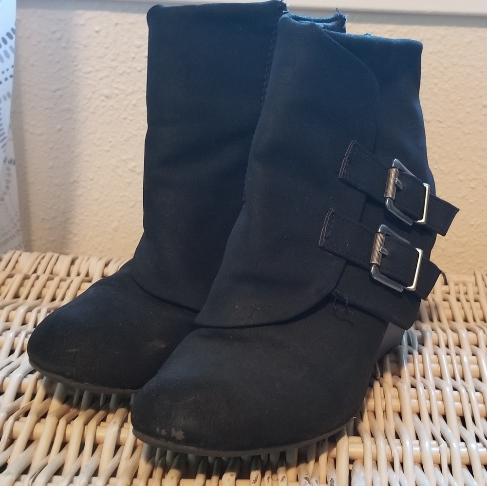 Women's black booties - size 6